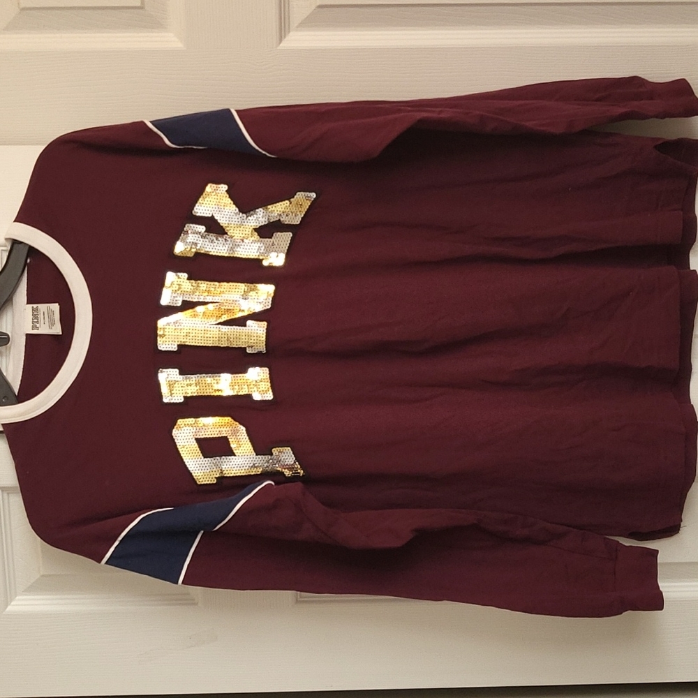 VS PINK LONG SLEEVED TEE